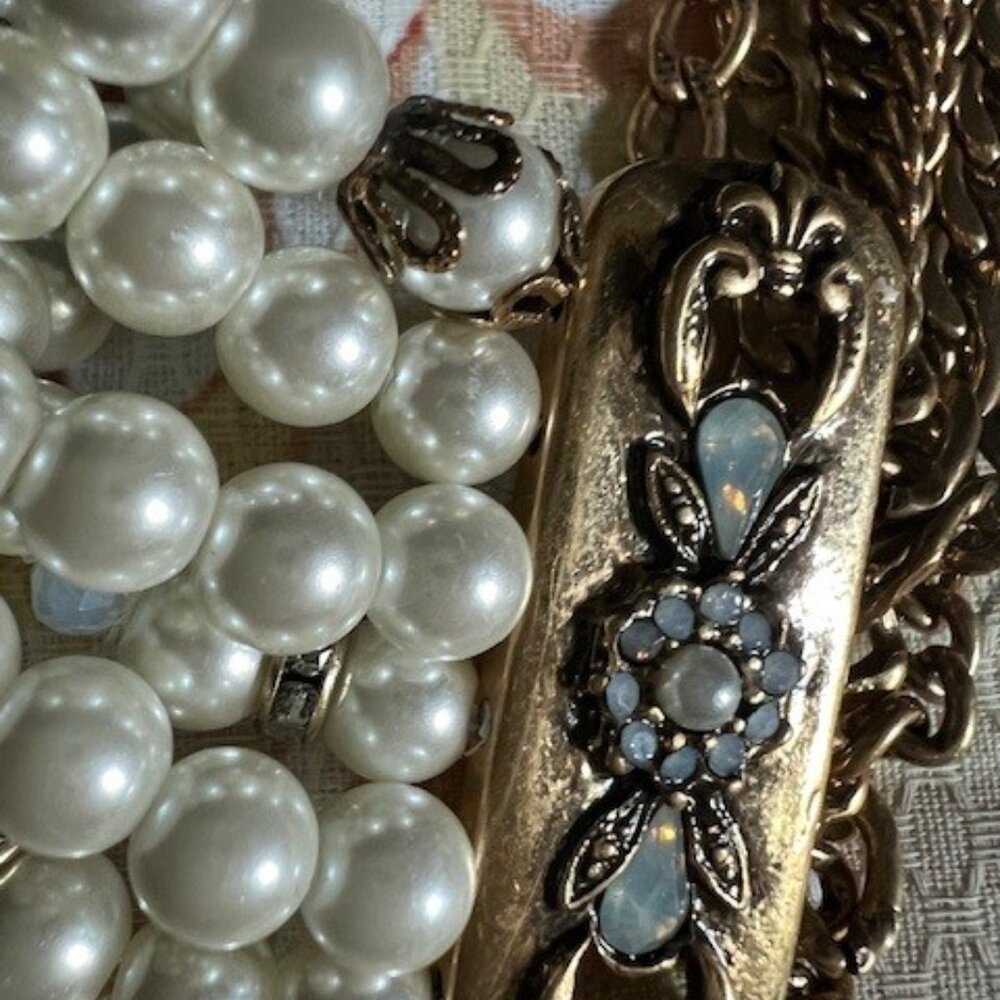 Chico's Statement Necklace Set Which Includes 1br… - image 4